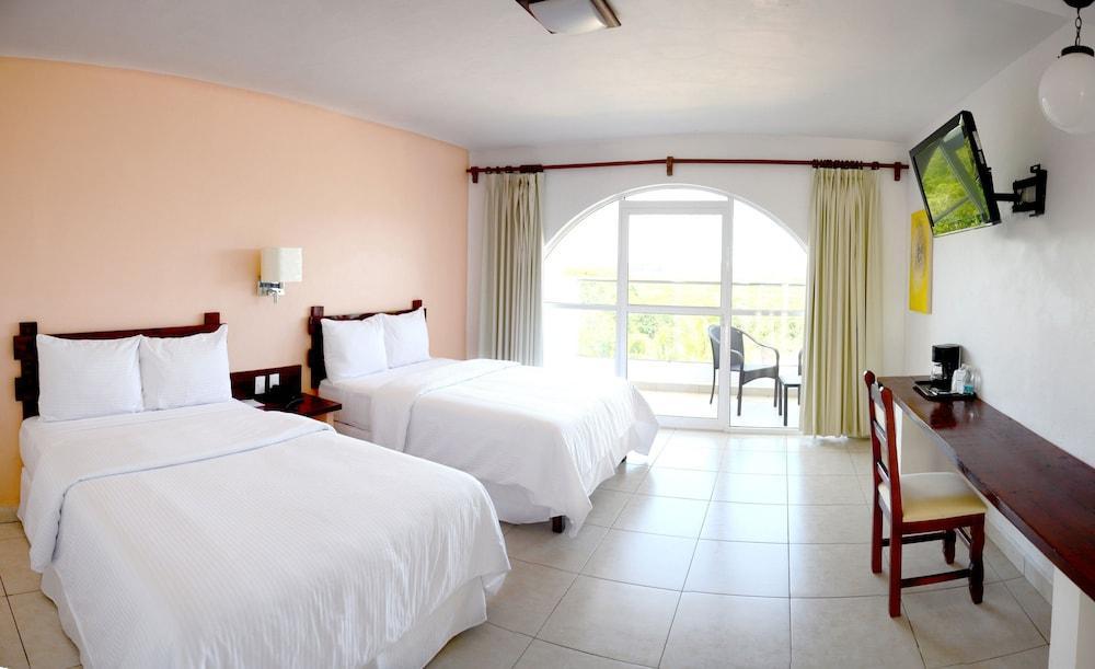 Maya Hotel 4*